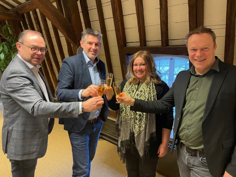 Ondertekening gemeente Vaals VCP.jpg